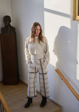 Load image into Gallery viewer, HENRIETTE STEFFENSEN Flare Trousers 3/4 Length (2115P)
