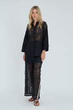 Load image into Gallery viewer, Clara Shirt is a feminine shirt with elegant lace details on the front. The shirt has a button closure all the way down, a classic collar and wide, three-quarter length sleeves for a casual yet stylish look.
The shirt is true to size.
- Transparent lace at the front
- Classic collar
- Wide sleeves in 3/4 length