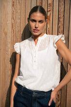 Load image into Gallery viewer, PIESZAK Mabel Dobby Dot SS Shirt