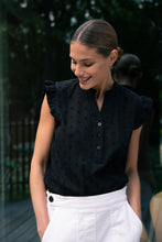 Load image into Gallery viewer, PIESZAK Mabel Dobby Dot SS Shirt