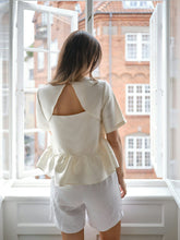 Load image into Gallery viewer, NEO NOIR Alva Dull Satin Blouse