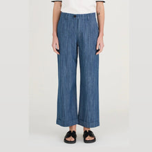 Load image into Gallery viewer, PIESZAK Birkin Weekend Jeans Atlantic Denim Stripe