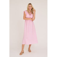 Load image into Gallery viewer, Vifina dress is a maxi dress with an elegant expression. The dress has elastic at the waist and comes in the finest striped print with blue stripes. The simple silhouette makes it both timeless and easy to style.
The dress is true to size.
- Maxi dress
- Tie belt
- Elastic at the waist