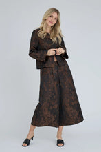 Load image into Gallery viewer, Aria Jacket is an elegant jacket in jacquard-woven material with a feminine look. It has a round neck, long sleeves and closes at the front.

Jacquard material


Quality: 100% Polyester

Washing instructions: Follow instructions on care label