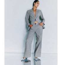 Load image into Gallery viewer, COPENHAGEN MUSE Emily Blazer