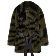 Load image into Gallery viewer, COPENHAGEN MUSE Plushy Jacket