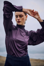 Load image into Gallery viewer, COPENHAGEN MUSE Pleat blouse