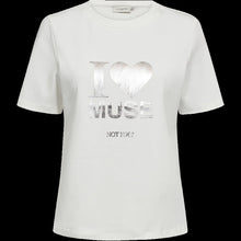 Load image into Gallery viewer, CMMUSE-TEE is a T-shirt in a premium material with a rounded neckline, short sleeves and an elegant, shiny print on the chest.

Rounded neckline
Short sleeves
Elegant shiny print on the chest