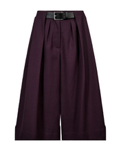 Load image into Gallery viewer, COPENHAGEN MUSE Tailor shorts with belt (211872)