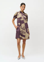 Load image into Gallery viewer, CRÉTON La shirt dress&nbsp;

Short shirt dress
Loose straight silhouette
Puff sleeves
Shirt collar
Full-length button closure
Side pockets