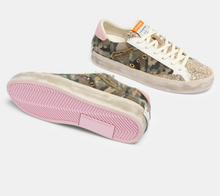 Load image into Gallery viewer, CRIME LONDON Distressed flash camo