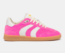 Load image into Gallery viewer, Sneaker crafted from premium Made in Italy materials
Fuchsia suede upper with white leather details
White leather heel tab
White fabric tongue
White cotton laces
Leather and fabric lining
Light honey rubber sole, 2.5–3 cm high
Regular fit