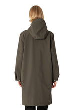 Load image into Gallery viewer, ILSE JACOBSEN Daybreak03 Long Raincoat