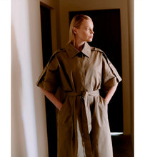 Load image into Gallery viewer, COPENHAGEN MUSE Flot Trenchcoat