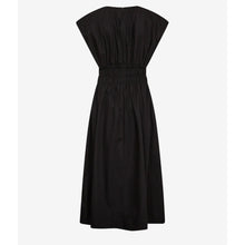 Load image into Gallery viewer, COPENHAGEN MUSE Crips Dress