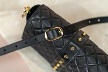 Load image into Gallery viewer, UNA BURKE LEATHER Quilted Shoulder Bag