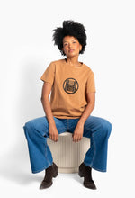 Load image into Gallery viewer, HÉST Logo T shirt
