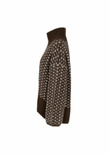 Load image into Gallery viewer, HEST Logo sweater