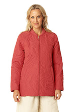 Load image into Gallery viewer, A lightweight and versatile quilted jacket with a flattering A-shaped silhouette. Lightly padded and slightly longer at the back, it offers comfort and ease of movement. Designed with side slits, a front zipper, and a soft ribbed collar, this style is ideal as a transitional layer. Perfect under your raincoat for extra warmth during shifting seasons.

• Quilted A-shaped jacket with light padding
• Slightly longer back for coverage
• Side slits and front zipper
• Soft ribbed collar for comfort

