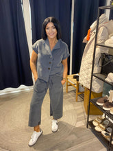 Load image into Gallery viewer, HENRIETTE STEFFENSEN Short Vest (7170)