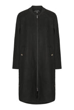 Load image into Gallery viewer, A long and A-line wool coat featuring a soft lining for added comfort. Side slits with logo horn button allow easy movement, while the two-way logo zipper and soft ribbed collar and cuffs add a sporty finish. Ideal as a mid-layer under a raincoat for extra warm
