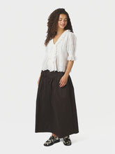 Load image into Gallery viewer, Cool poplin skirt with yoke and tieband.&nbsp;
