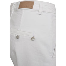 Load image into Gallery viewer, PIESZAK Birkin Weekend Cropped Pant White