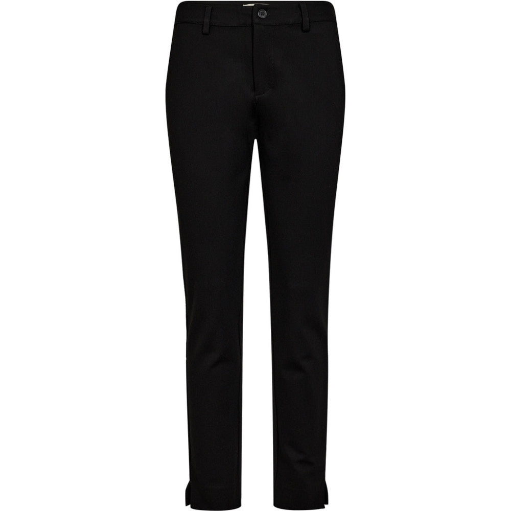 Chic and easy to wear, the Elise Gigi pant is your new go-to tailored trouser. Designed with a slim, tapered leg and cropped length, it features subtle slits at the hem for a flattering, modern finish.
Crafted from a structured stretch fabric for comfort
Size & Fit
• High waist
• Slim fit
• Cropped leg length
• Slits at hem