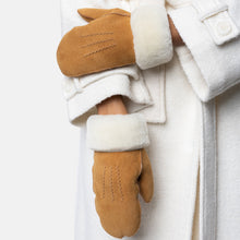 Load image into Gallery viewer, RE:DESIGNED Kasa gloves Camel