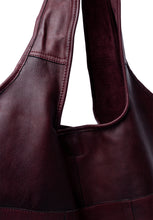 Load image into Gallery viewer, RE:DESIGNED Lyra urban bag