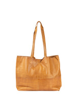 Load image into Gallery viewer, RE:DESIGNED Marlo urban bag