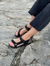 Load image into Gallery viewer, Philip hog Sandy Velcro Sandals