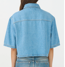 Load image into Gallery viewer, IVY COPENHAGEN Uta Cropped Denim Shirt