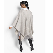 Load image into Gallery viewer, HEST Shawl