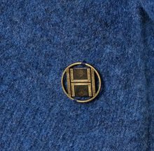 Load image into Gallery viewer, HEST Fam Patch Short Sweater