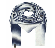 Load image into Gallery viewer, HENRIETTE STEFFENSEN Fleece Triangle Scarf (4051)