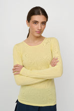 Load image into Gallery viewer, Merino blouse from Créton

Thin knit
Soft merino wool
Long sleeve
Round neckline
Styling:
It comes in a wide range of colors. A basic must-have in any wardrobe. It is obvious to use in the cold months, under a sweater, dress, shirt or under a blazer.

Material:
The knit is made of 100% merino wool. Merino wool is temperature-regulating, it warms when you are cold and cools when you are warm. Merino wool is known for being one of the most exclusive types of wool, which means that it does not scratch and is t