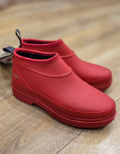 Load image into Gallery viewer, ILSE JACOBSEN Clog Rainboot Soft-Top ( RUBAIR12)