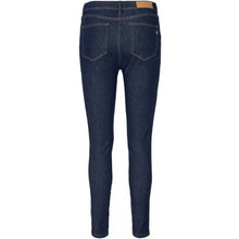 Load image into Gallery viewer, PIESZAK Swan x Perfect 360 Capsule Wash Jeans